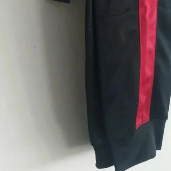 NWT-Air Jordan with red strips kids jogger pants  size M - Picture 2 of 6